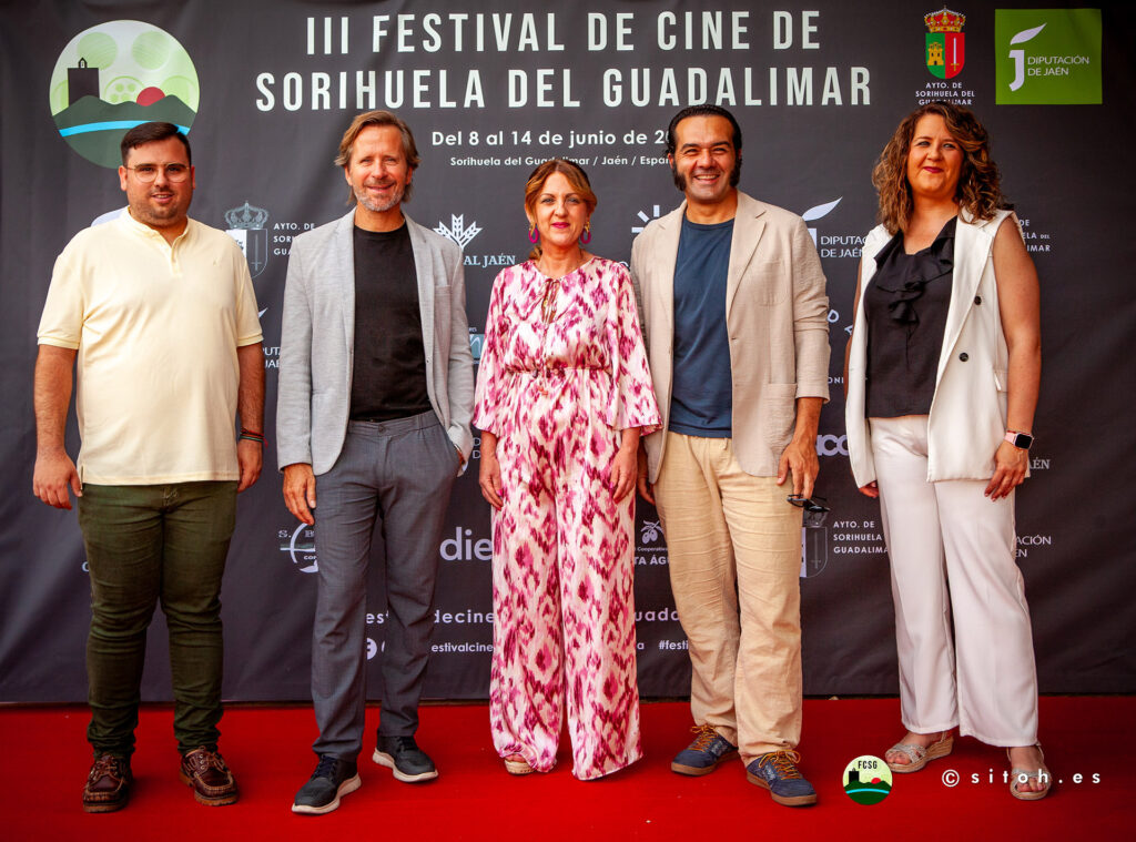 Los Premios de Honor con autoridades