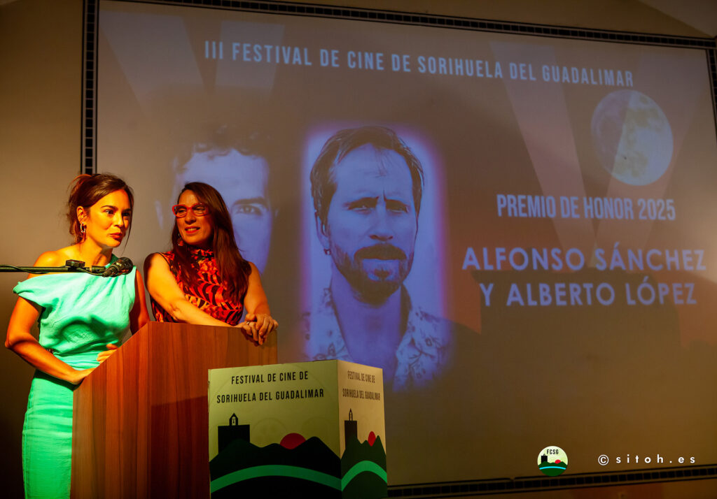Carmen Canivell y Antonia Gómez presentan a los premiados