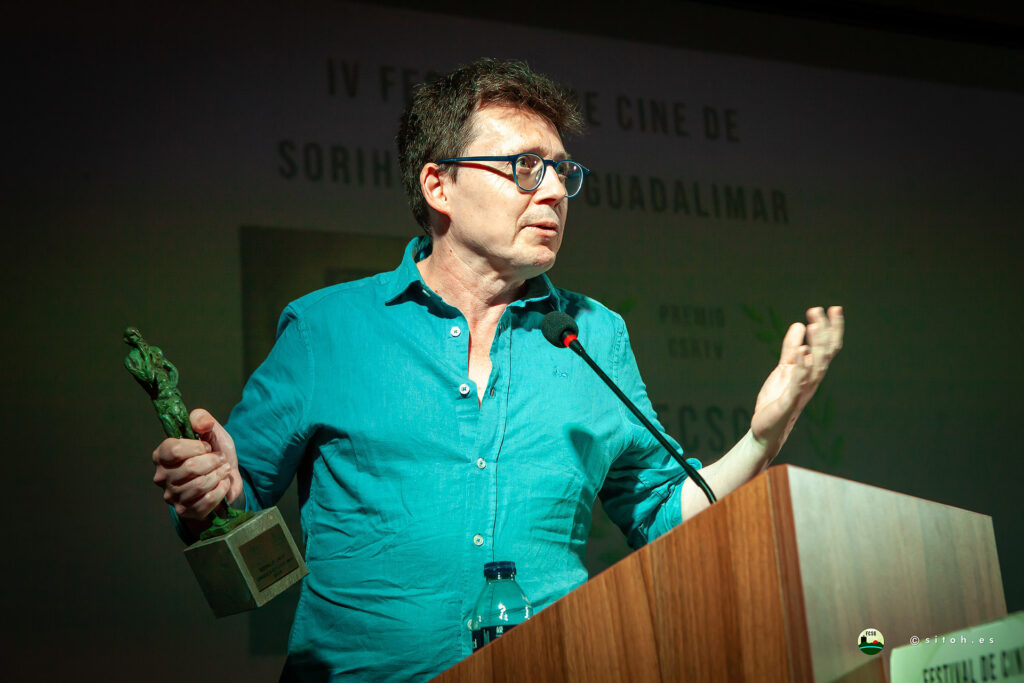 Premio CSRTV: LA CÁMARA, de Carlos Clavijo