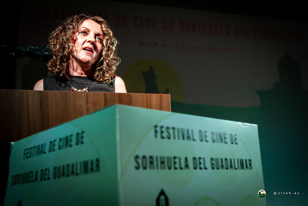 Ana Belén Rescalvo, alcaldesa de Sorihuela del Guadalimar, en el discurso inaugural